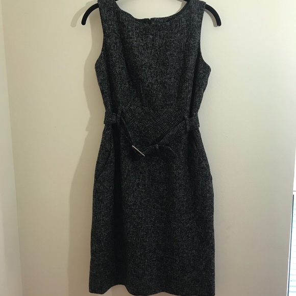 Banana Republic Dresses & Skirts - Banana Republic Gray Tweeted Dress